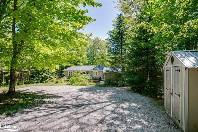 1217 Sherwood Forest Road, House detached with 3 bedrooms, 1 bathrooms and 4 parking in Bracebridge ON | Image 8