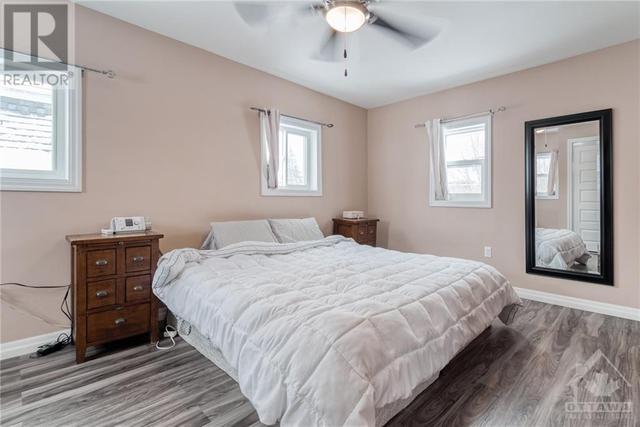 235 Main Street, House detached with 3 bedrooms, 2 bathrooms and 6 parking in Alfred and Plantagenet ON | Image 17
