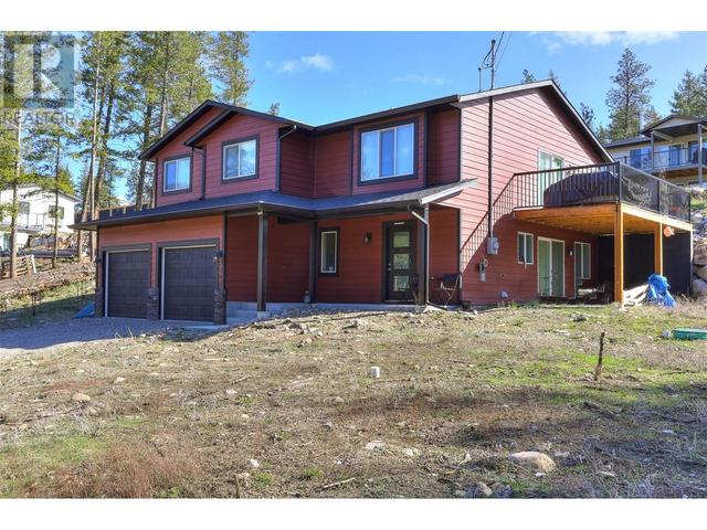 7105 Dunwaters Road, House detached with 4 bedrooms, 2 bathrooms and 4 parking in Central Okanagan West BC | Image 2