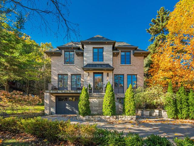 2 Dacre Cres, House detached with 5 bedrooms, 5 bathrooms and 7 parking in Toronto ON | Image 1