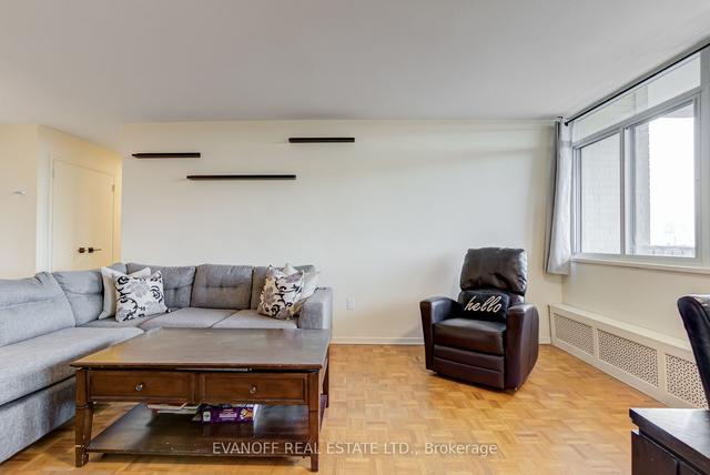 1409 - 3311 Kingston Rd, Condo with 2 bedrooms, 1 bathrooms and 1 parking in Toronto ON | Image 2