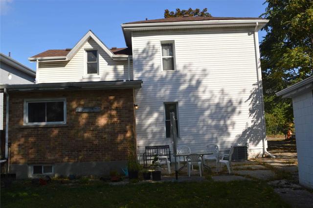 147 Nelson St, House detached with 4 bedrooms, 2 bathrooms and 6 parking in Brantford ON | Image 21