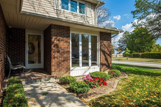 2727 Inlake Crt, House detached with 4 bedrooms, 3 bathrooms and 6 parking in Mississauga ON | Image 33