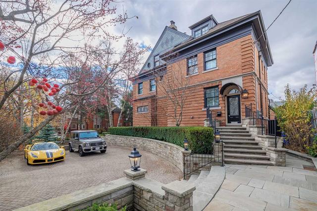 60 Dunvegan Rd, House detached with 8 bedrooms, 8 bathrooms and 10 parking in Toronto ON | Image 12