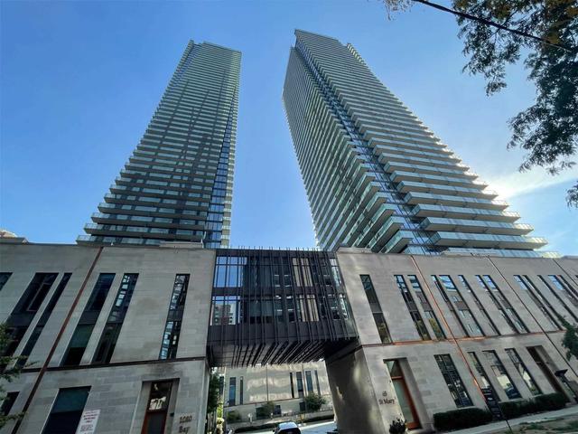 404 - 65 St Mary St, Condo with 2 bedrooms, 2 bathrooms and 1 parking in Toronto ON | Image 1
