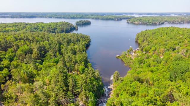 9 - 1113 Golf Avenue Rd W, House detached with 5 bedrooms, 5 bathrooms and 13 parking in Muskoka Lakes ON | Image 34