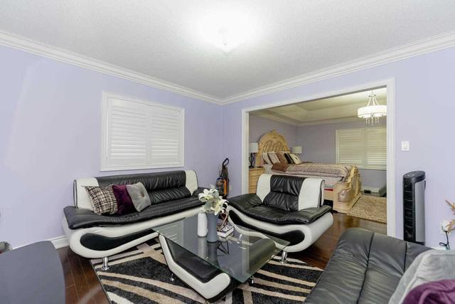 8 Orangeblossom Tr, House detached with 4 bedrooms, 6 bathrooms and 6 parking in Brampton ON | Image 19