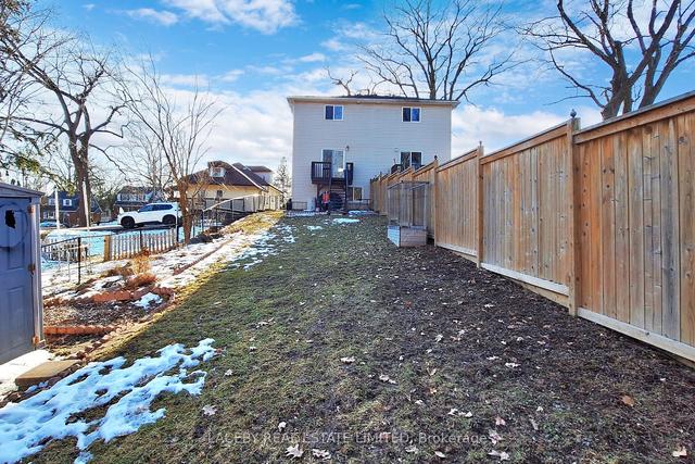 27 Lount St, House semidetached with 2 bedrooms, 2 bathrooms and 4 parking in Barrie ON | Image 17