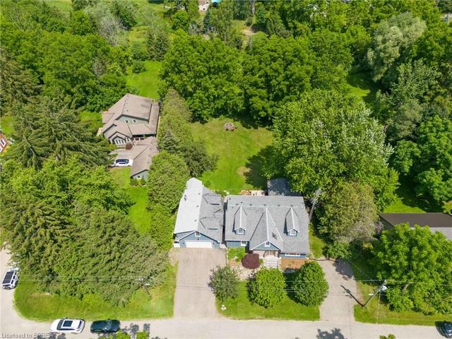 47 Burlington Street, House detached with 4 bedrooms, 2 bathrooms and 10 parking in Brant ON | Image 5
