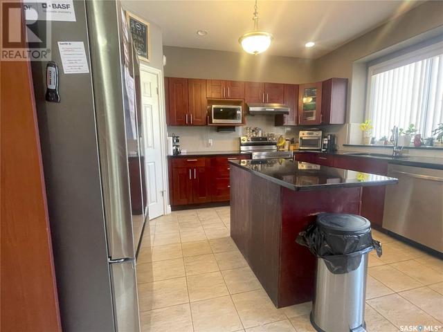 205 Lonsdale Street, House detached with 7 bedrooms, 5 bathrooms and null parking in Maple Creek SK | Image 22