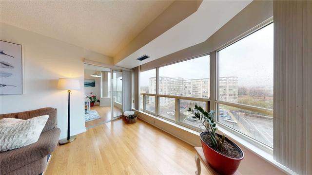 711 - 175 Cedar Ave, Condo with 2 bedrooms, 2 bathrooms and 1 parking in Richmond Hill ON | Image 14