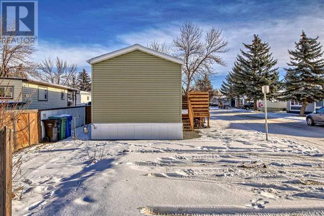 105, - 9090 24 Street Se, Home with 2 bedrooms, 1 bathrooms and 2 parking in Calgary AB | Image 42