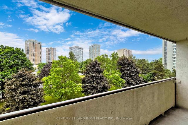 402 - 3303 Don Mills Rd, Condo with 2 bedrooms, 2 bathrooms and 1 parking in Toronto ON | Image 14