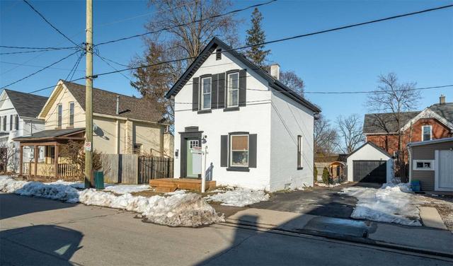 98 Superior St, House detached with 3 bedrooms, 3 bathrooms and 4 parking in Brantford ON | Image 25