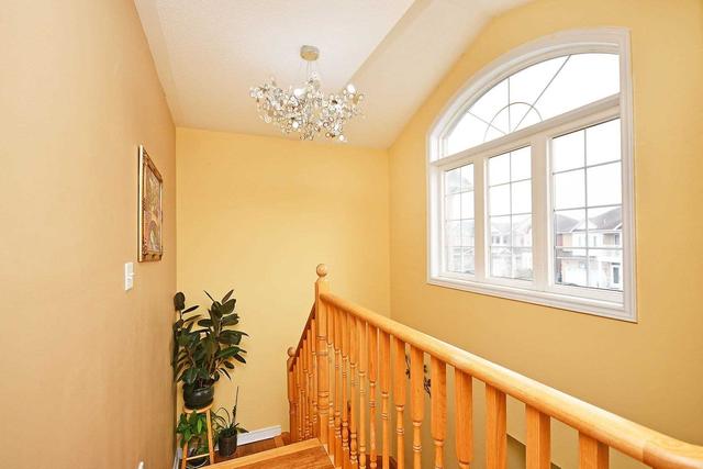 394 Sunny Meadow Blvd E, House detached with 4 bedrooms, 4 bathrooms and 6 parking in Brampton ON | Image 18