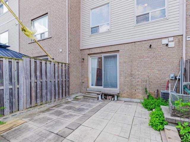 7 Brisby Mews, Townhouse with 3 bedrooms, 4 bathrooms and 1 parking in Toronto ON | Image 21