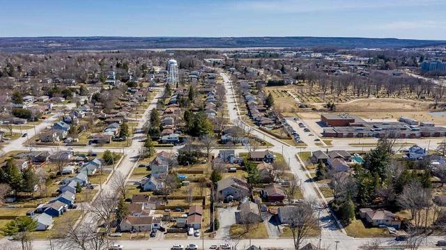 393 Colborne St, House detached with 2 bedrooms, 3 bathrooms and 12 parking in Midland ON | Image 11