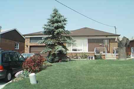 80 Letchworth Cres, House detached with 3 bedrooms, 2 bathrooms and 4 parking in Toronto ON | Image 1
