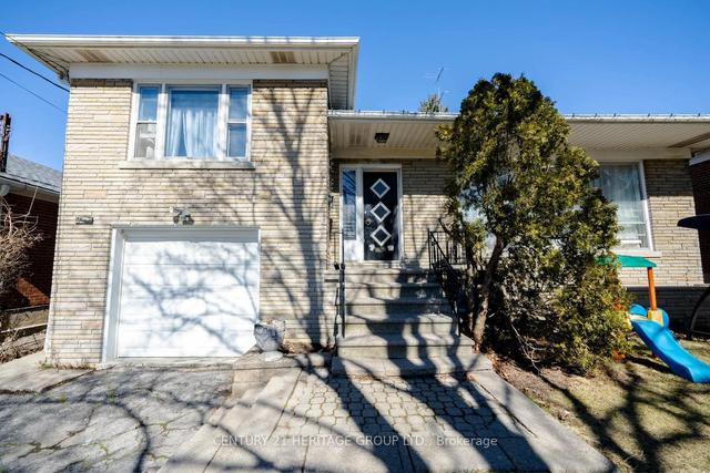 262 Park Home Ave, House detached with 4 bedrooms, 3 bathrooms and 5 parking in Toronto ON | Image 1