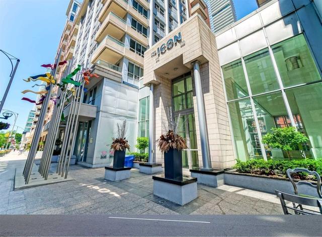 409 - 270 Wellington St W, Condo with 2 bedrooms, 1 bathrooms and 1 parking in Toronto ON | Image 12