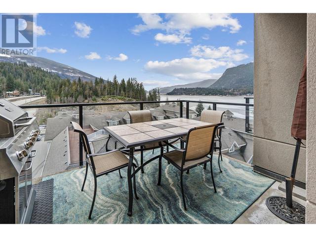 702 - 326 Mara Lake Lane, Condo with 3 bedrooms, 3 bathrooms and 2 parking in Sicamous BC | Image 3