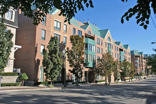 ph12 - 185 Robinson St, Condo with 1 bedrooms, 1 bathrooms and null parking in Oakville ON | Image 1