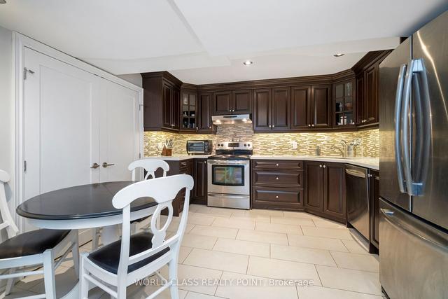 199 Ridgewood Rd, House detached with 3 bedrooms, 3 bathrooms and 8 parking in Toronto ON | Image 26