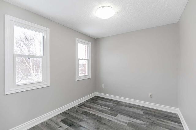 29 Delaney Cres, House detached with 3 bedrooms, 3 bathrooms and 3 parking in Barrie ON | Image 7