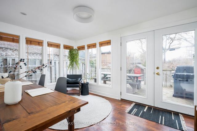 252 Montrose Ave, House detached with 3 bedrooms, 2 bathrooms and 0 parking in Toronto ON | Image 8