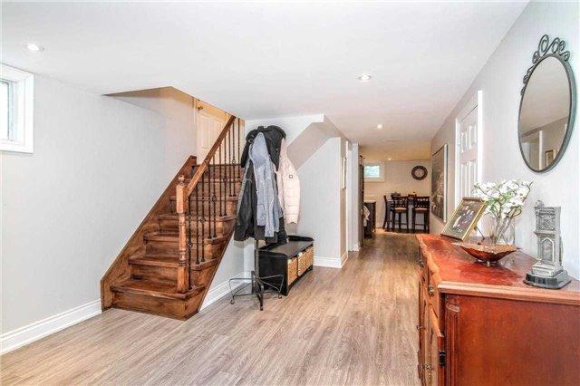 68 Cornerbrook Dr, House detached with 3 bedrooms, 3 bathrooms and 5 parking in Toronto ON | Image 14
