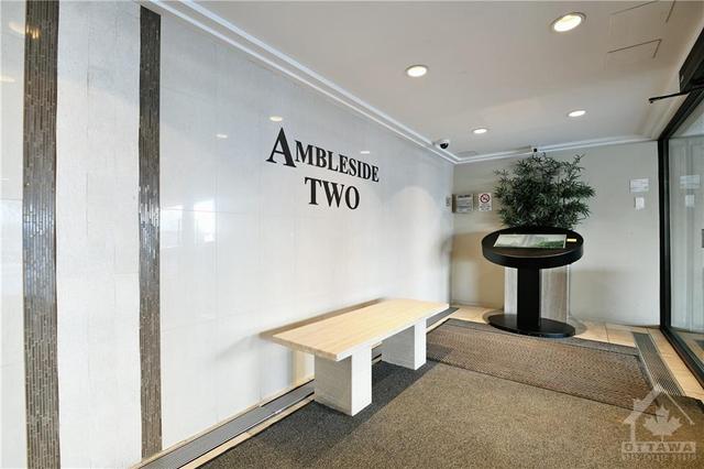 309 - 1171 Ambleside Drive, Condo with 1 bedrooms, 1 bathrooms and 1 parking in Ottawa ON | Image 2