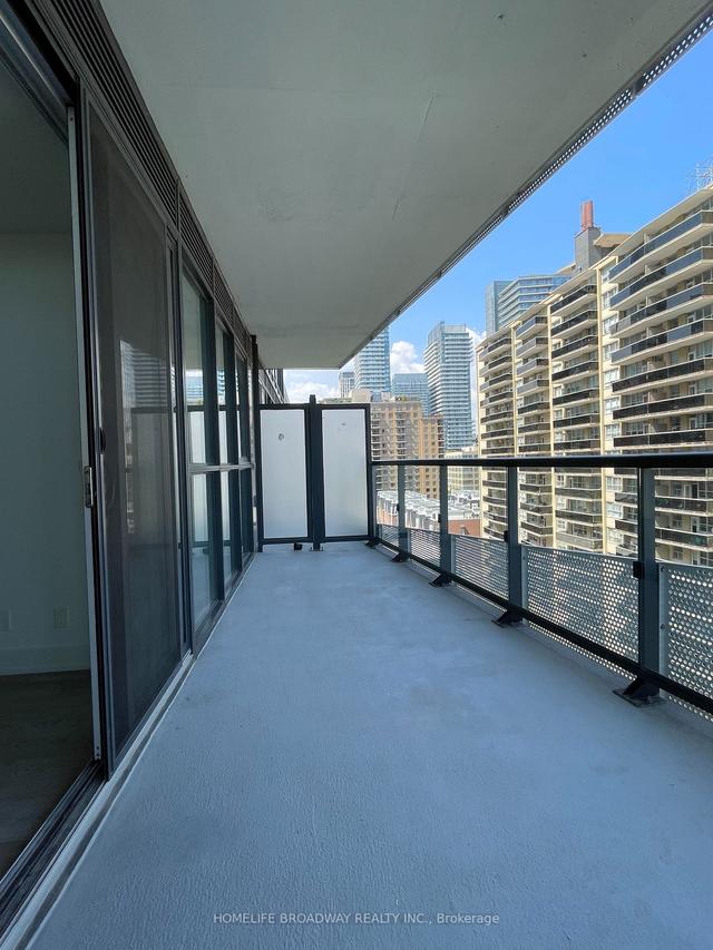 710 - 11 Lillian St, Condo with 1 bedrooms, 1 bathrooms and 0 parking in Toronto ON | Image 10