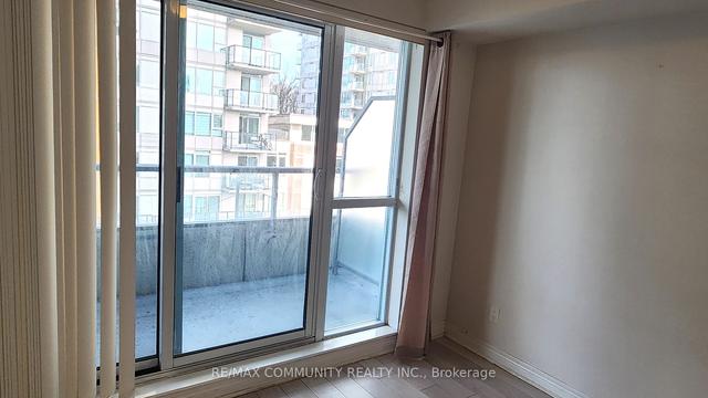 410 - 50 Town Centre Crt, Condo with 1 bedrooms, 1 bathrooms and 1 parking in Toronto ON | Image 9