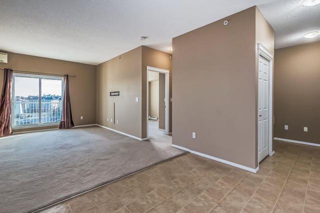 5411 - 69 Country Village Manor Ne, Condo with 2 bedrooms, 2 bathrooms and 1 parking in Calgary AB | Image 19