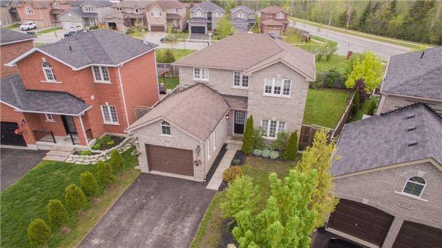 30 Penvill Tr, House detached with 3 bedrooms, 3 bathrooms and 4 parking in Barrie ON | Image 3
