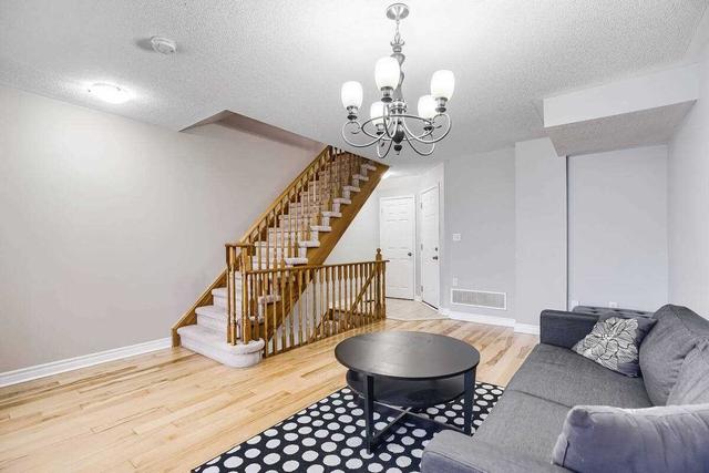 32 Jim Baird Mews, House attached with 3 bedrooms, 3 bathrooms and 1 parking in Toronto ON | Image 23