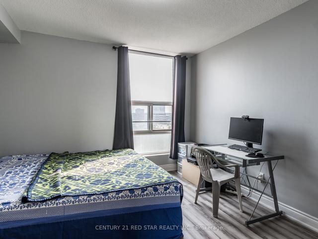 1008 - 15 Kensington Rd, Condo with 3 bedrooms, 2 bathrooms and 1 parking in Brampton ON | Image 18