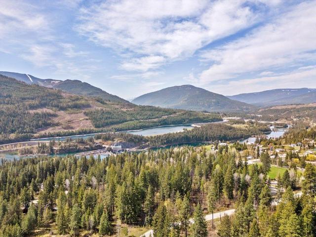 4165 Brown Road, House detached with 5 bedrooms, 3 bathrooms and null parking in Central Kootenay F BC | Image 55
