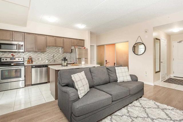 209 - 650 Sauve St, Condo with 1 bedrooms, 2 bathrooms and 1 parking in Milton ON | Image 5