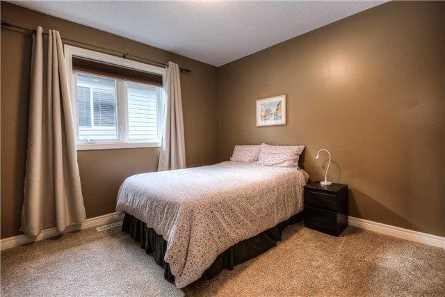 317 Carriage Way N, House detached with 3 bedrooms, 3 bathrooms and 2 parking in Waterloo ON | Image 14