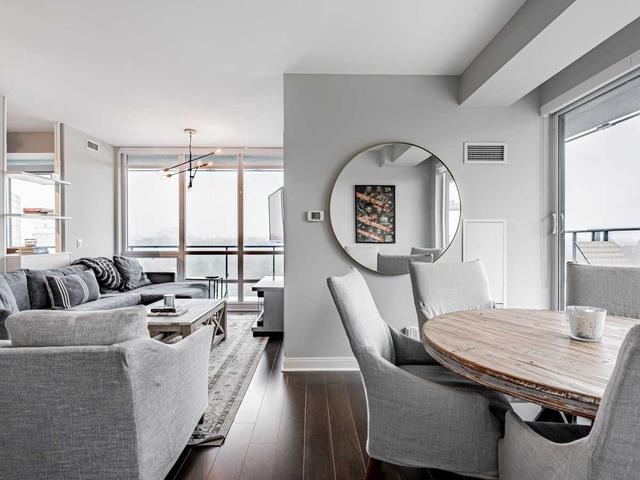 811 - 825 Church St, Condo with 2 bedrooms, 2 bathrooms and 1 parking in Toronto ON | Image 7