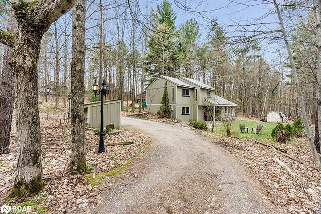 15 Seneca Lane, House detached with 3 bedrooms, 1 bathrooms and null parking in Oro Medonte ON | Image 1