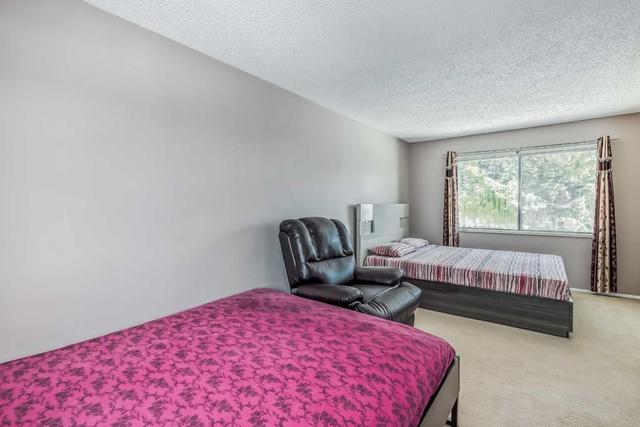 40 Falconridge Close Ne, Home with 3 bedrooms, 1 bathrooms and 2 parking in Calgary AB | Image 19