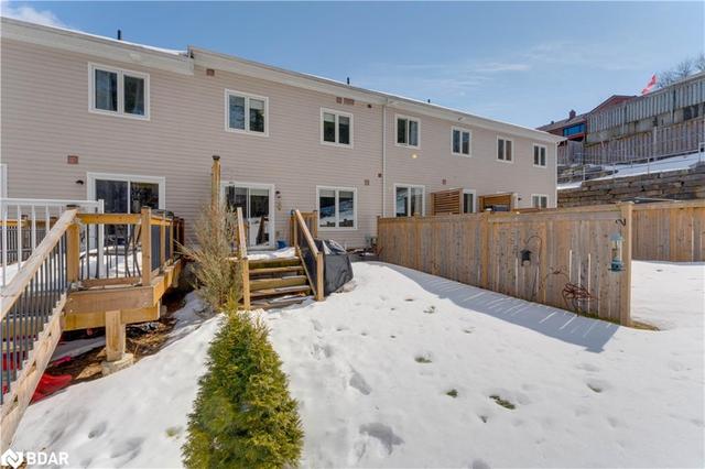 24 Peartree Court, House attached with 3 bedrooms, 2 bathrooms and 2 parking in Barrie ON | Image 36