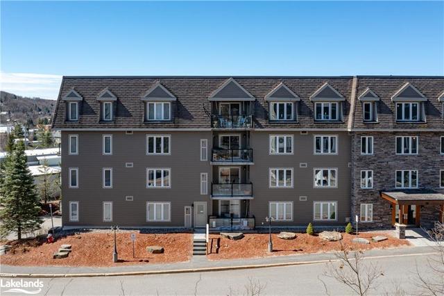 206 - 24 Dairy Lane, House attached with 2 bedrooms, 2 bathrooms and 1 parking in Huntsville ON | Image 29