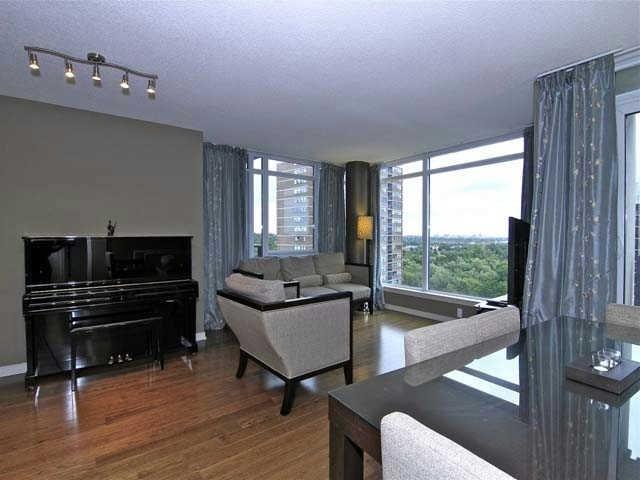 ph206 - 18 Valley Woods Rd, Condo with 2 bedrooms, 2 bathrooms and 1 parking in Toronto ON | Image 14