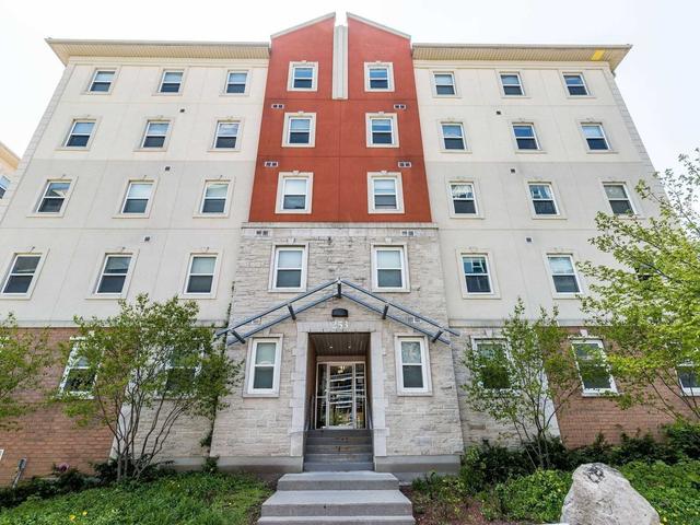 404 - 253 Lester St, Condo with 5 bedrooms, 2 bathrooms and 0 parking in Waterloo ON | Card Image