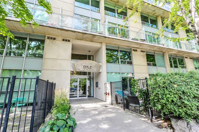 125 - 954 King St W, Condo with 2 bedrooms, 2 bathrooms and 1 parking in Toronto ON | Image 23