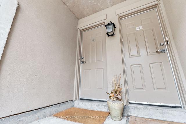 5-01 - 2420 Baronwood Dr, Townhouse with 3 bedrooms, 2 bathrooms and 1 parking in Oakville ON | Image 37