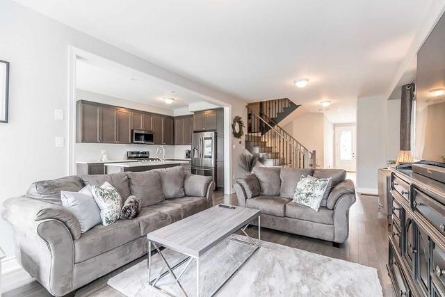 238 Eighth Ave, House detached with 3 bedrooms, 4 bathrooms and 3 parking in New Tecumseth ON | Image 2